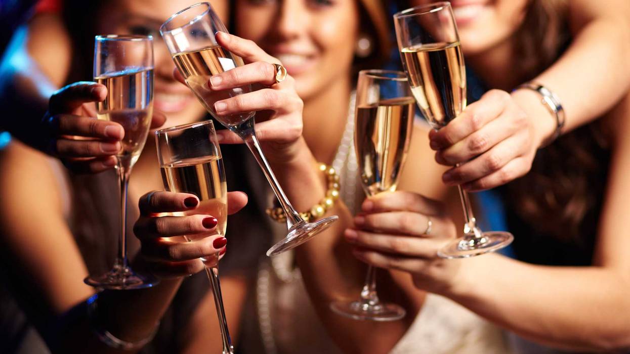 Police disperse crowded room at Congress Hotel during New Year’s celebrations