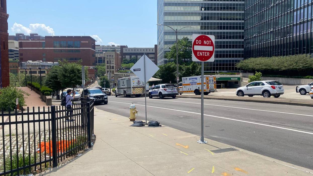 Police investigate bank robbery in Downtown Pittsburgh