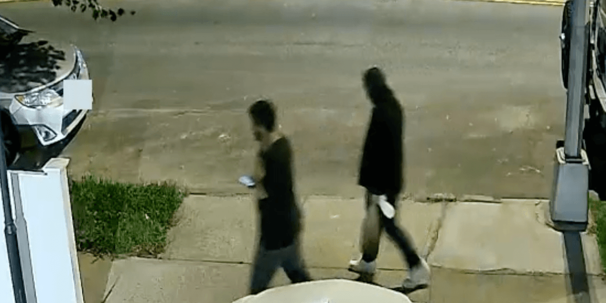 Suspects accused of throwing motor oil at Queens synagogues sought by police