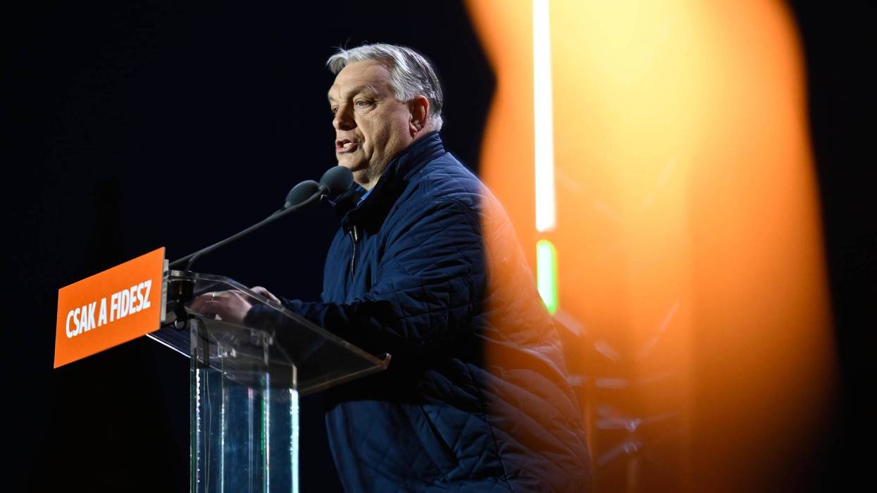 Polls open in Hungary in a key election that could unseat populist Prime Minister Orbán