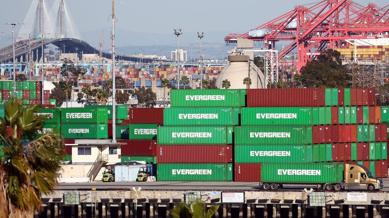 Ports of Los Angeles and Long Beach Shut Down Amid Labor Negotiations