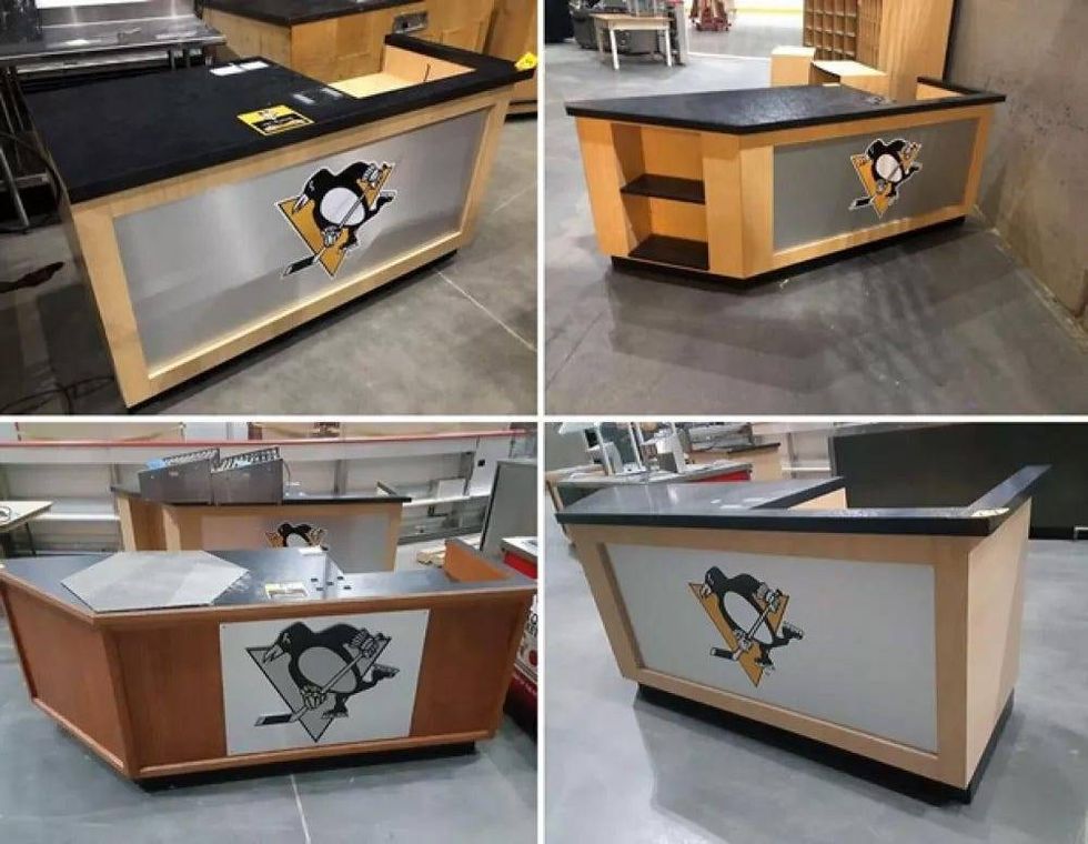 PPG Paints Arena Pittsburgh Penguins Auction Items