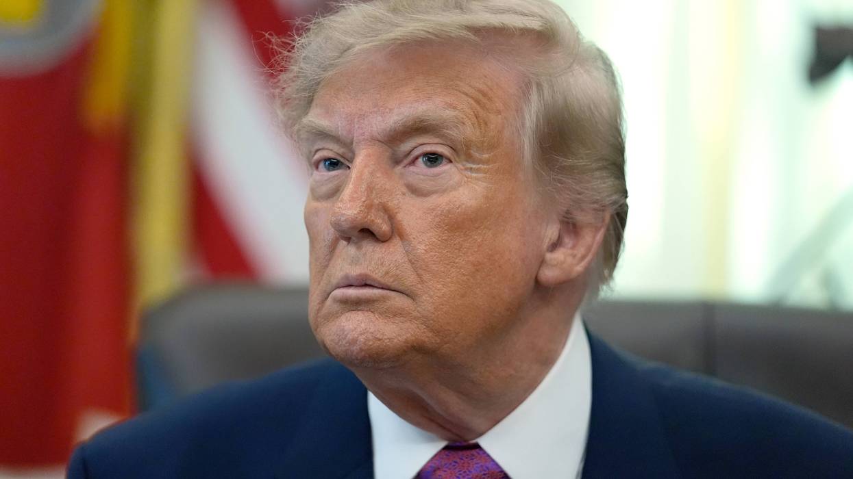 Trump signs order renaming Lake Ontario as 'Lake America' in the United States