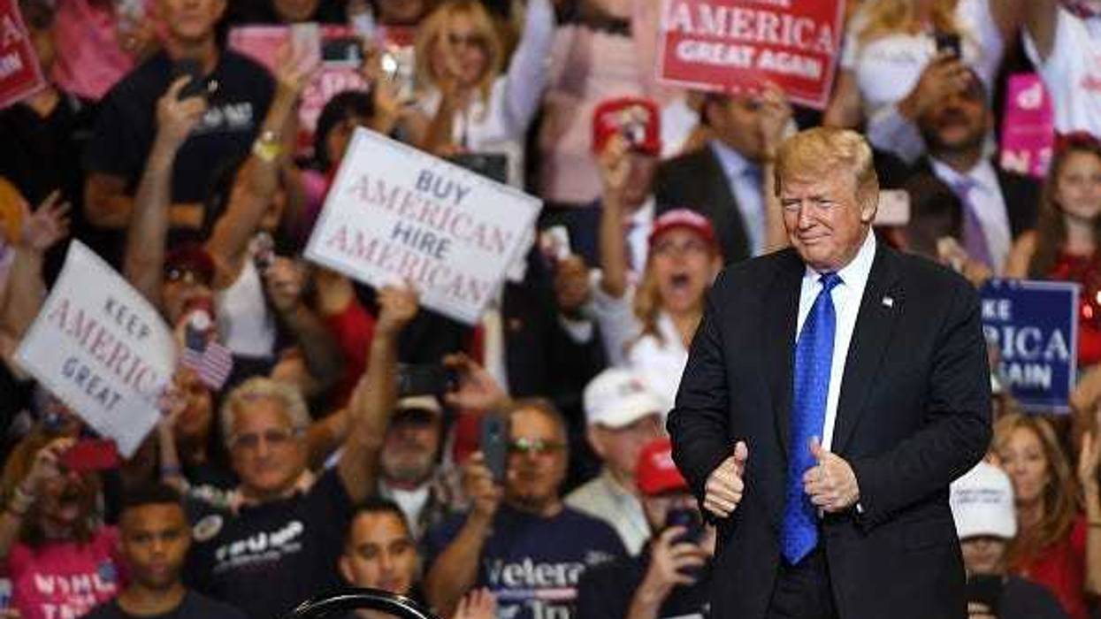 President Donald Trump thumbs up