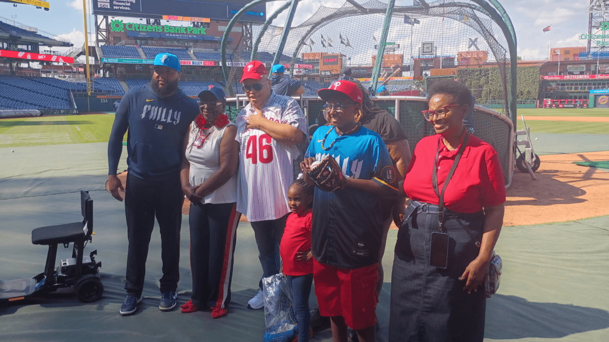 Prince Bailey and his family meet Phillies Jose Alvarado