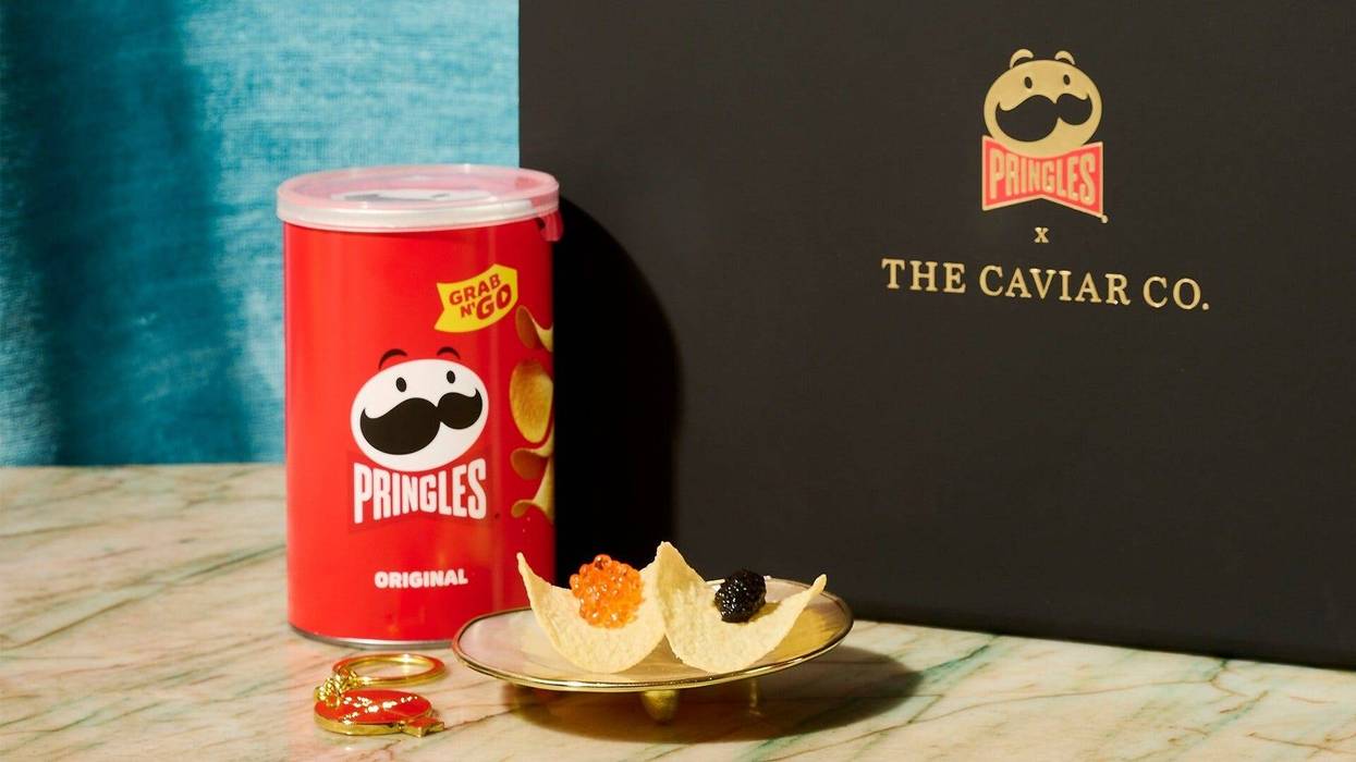 Pringles can, chips with caviar