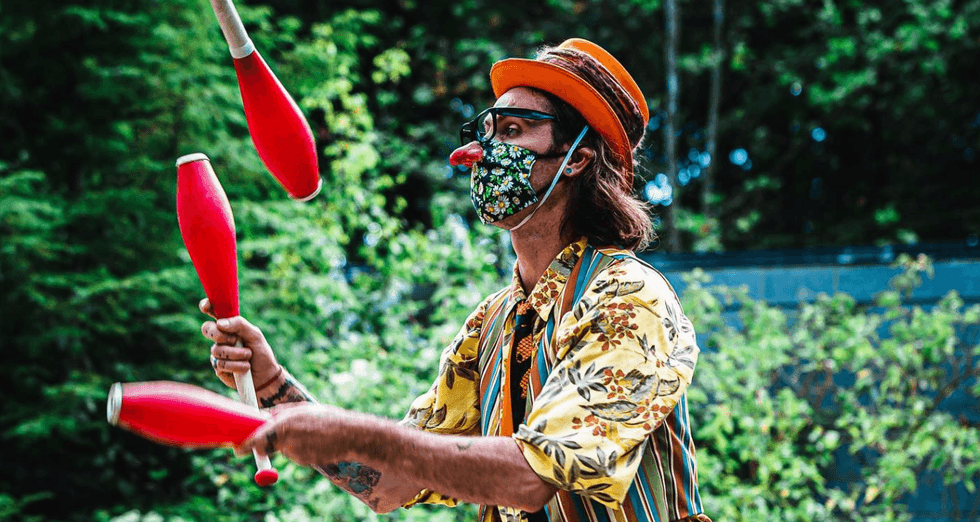 Professional clown O
