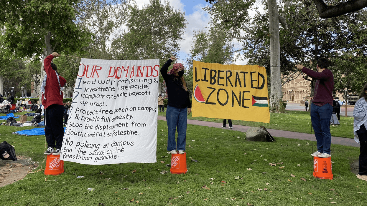 protesters at alumni park