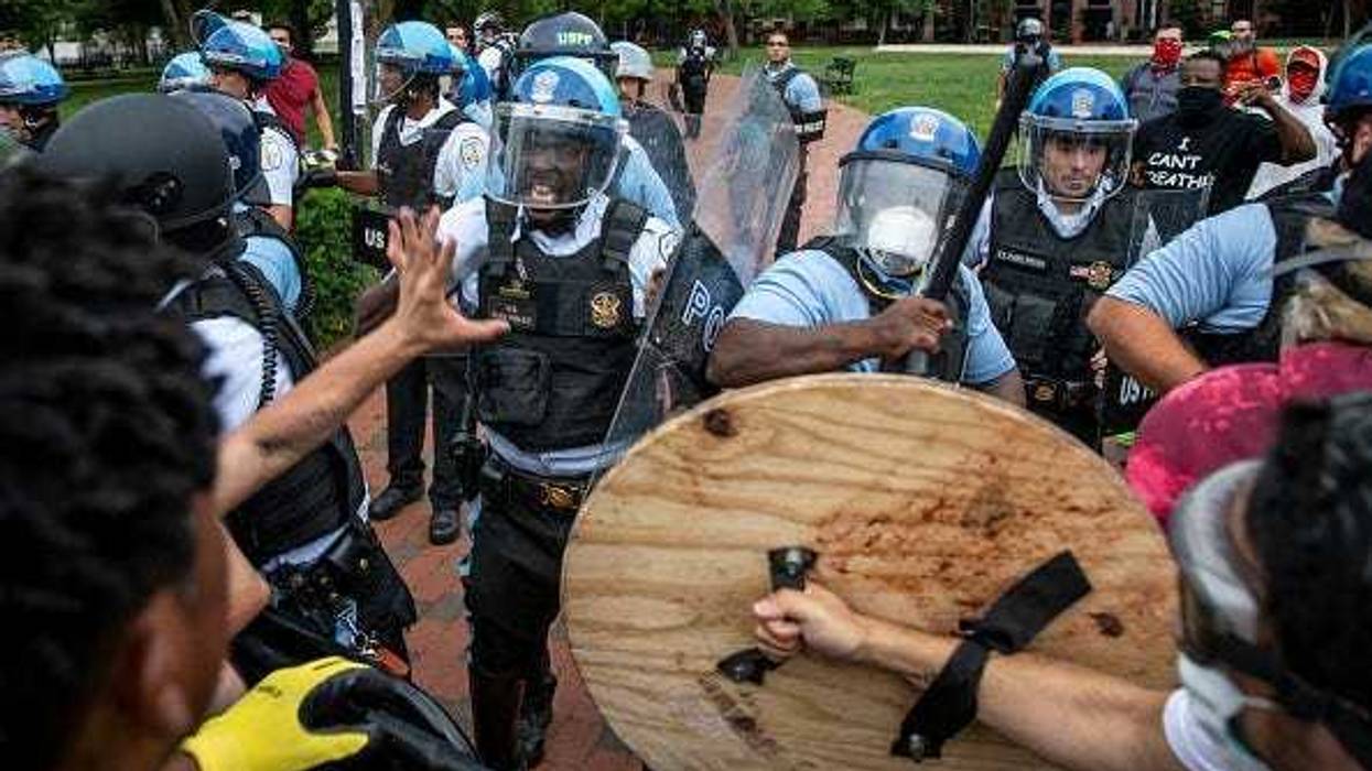 Protesters clash with Police Washington DC