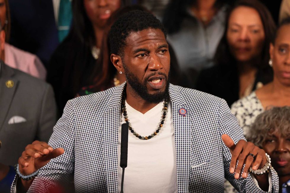 Public Advocate Jumaane Williams said the reporting could be done in less than a minute on an officer