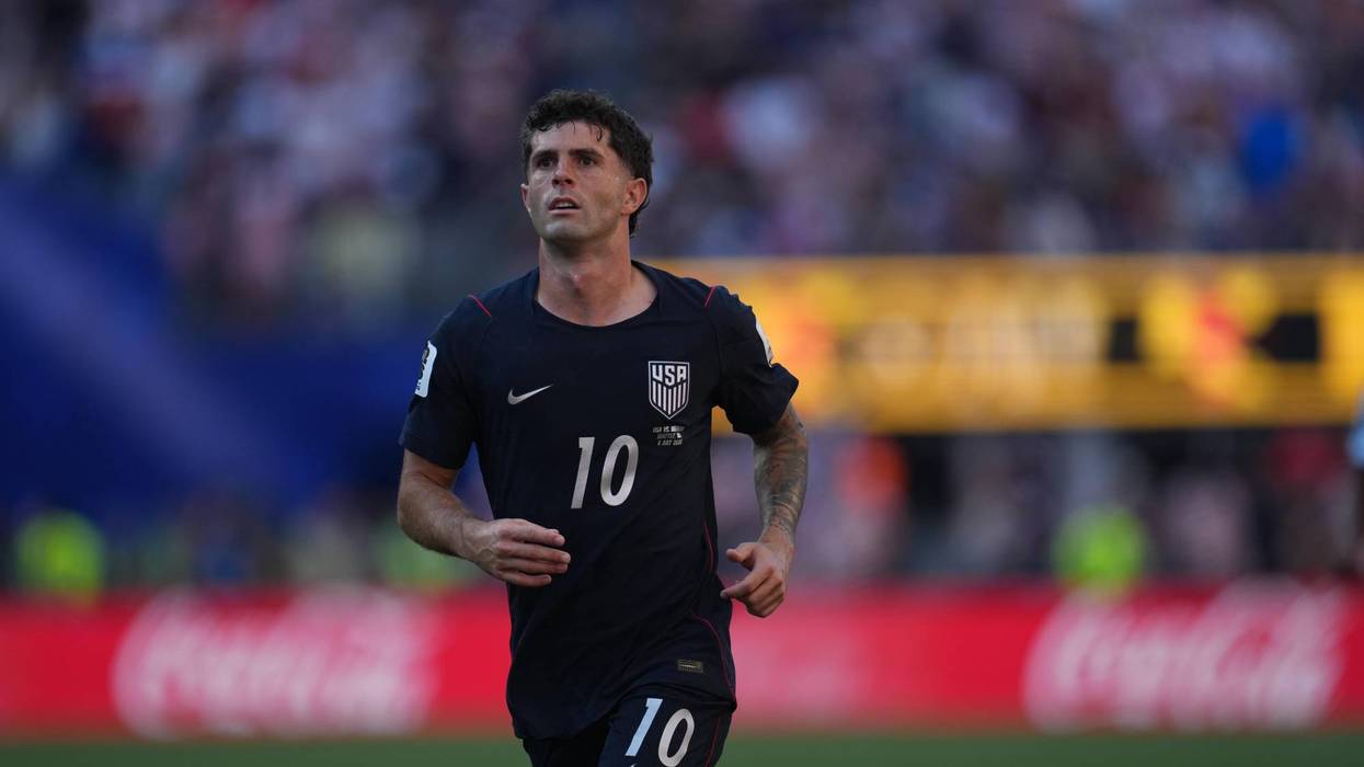 Pulisic left off US roster by Pochettino, 16-year-old Sullivan among 13 who could make debuts