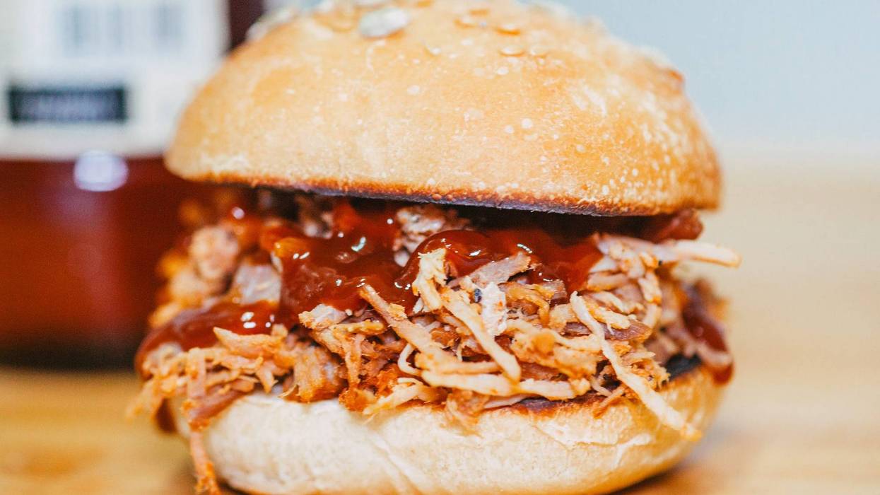 pulled pork sandwich