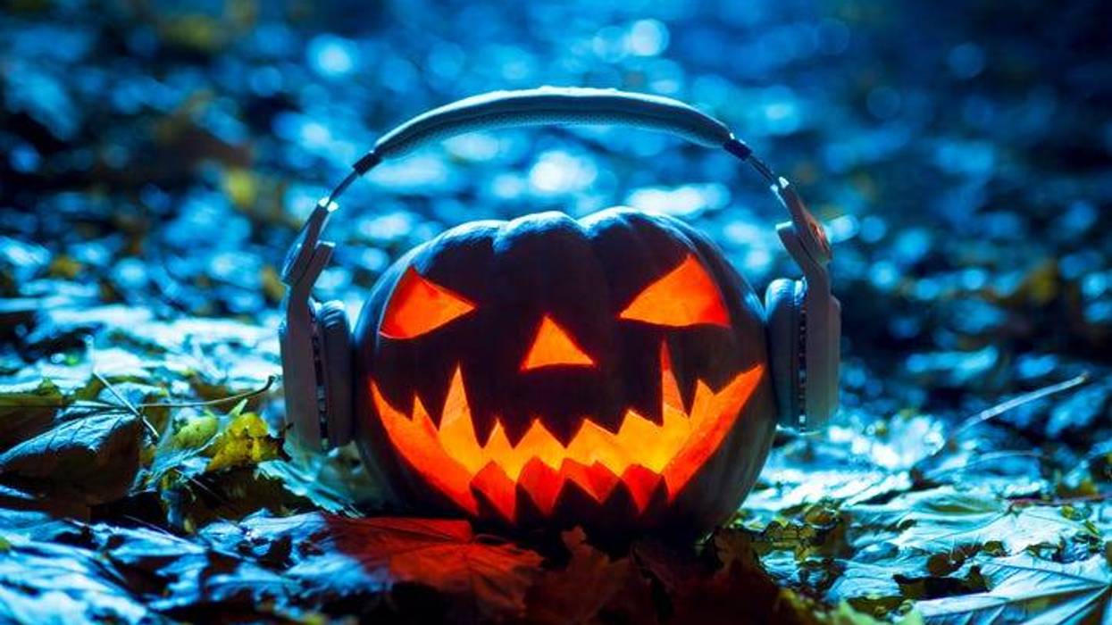 pumpkin with headphones on