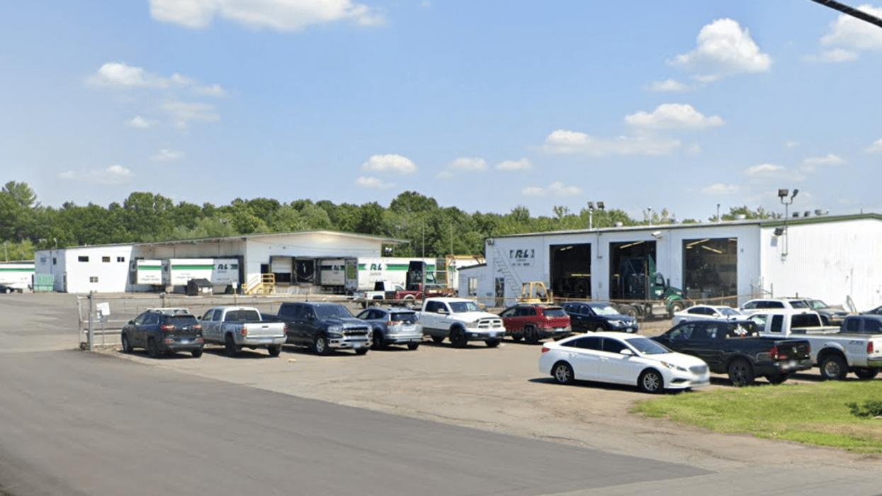 R&L Carriers’ South Windsor warehouse, where Shameik Camara stole a shipment of 50 pistols in August 2021.