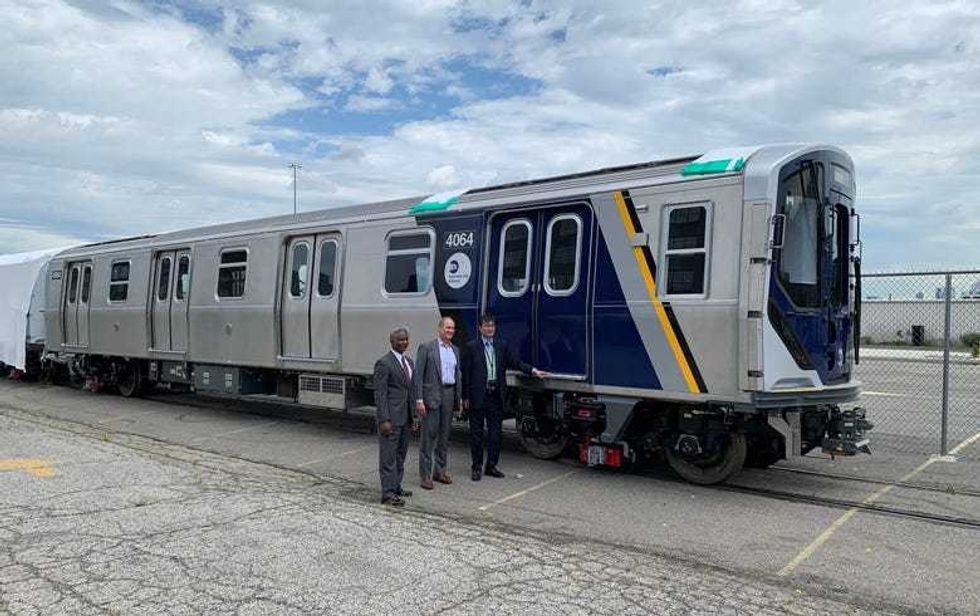 R211 train