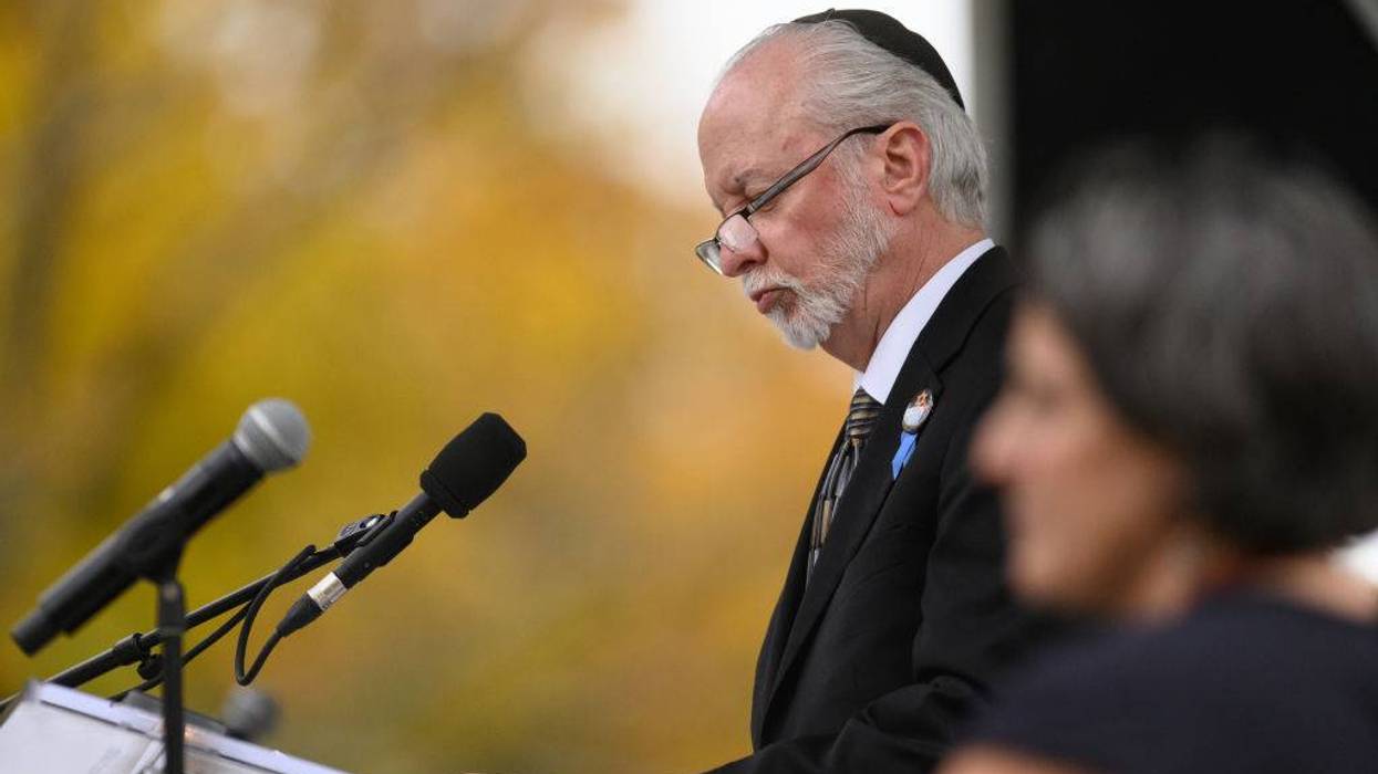 Tree of Life rabbi retiring at the end of July