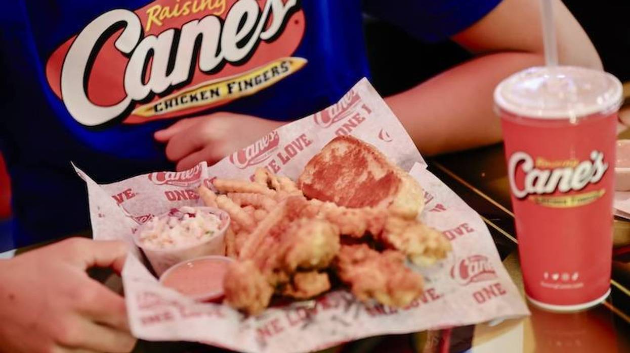 Raising Cane’s opens first location inside of DFW Airport