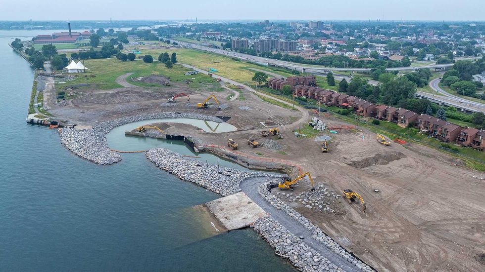 Ralph Wilson Centennial Park construction