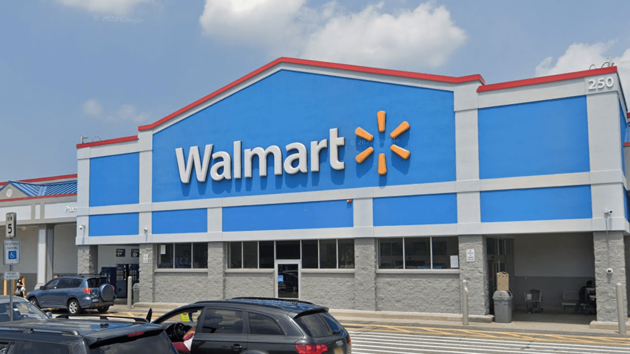 Ramapo Police received a report of a bomb threat at a Walmart located in the Village of Airmont.