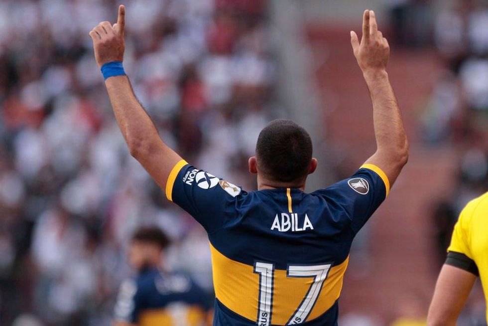 Ramon Abila del Boca Juniors Celebrando victoria con el Boca Juniors