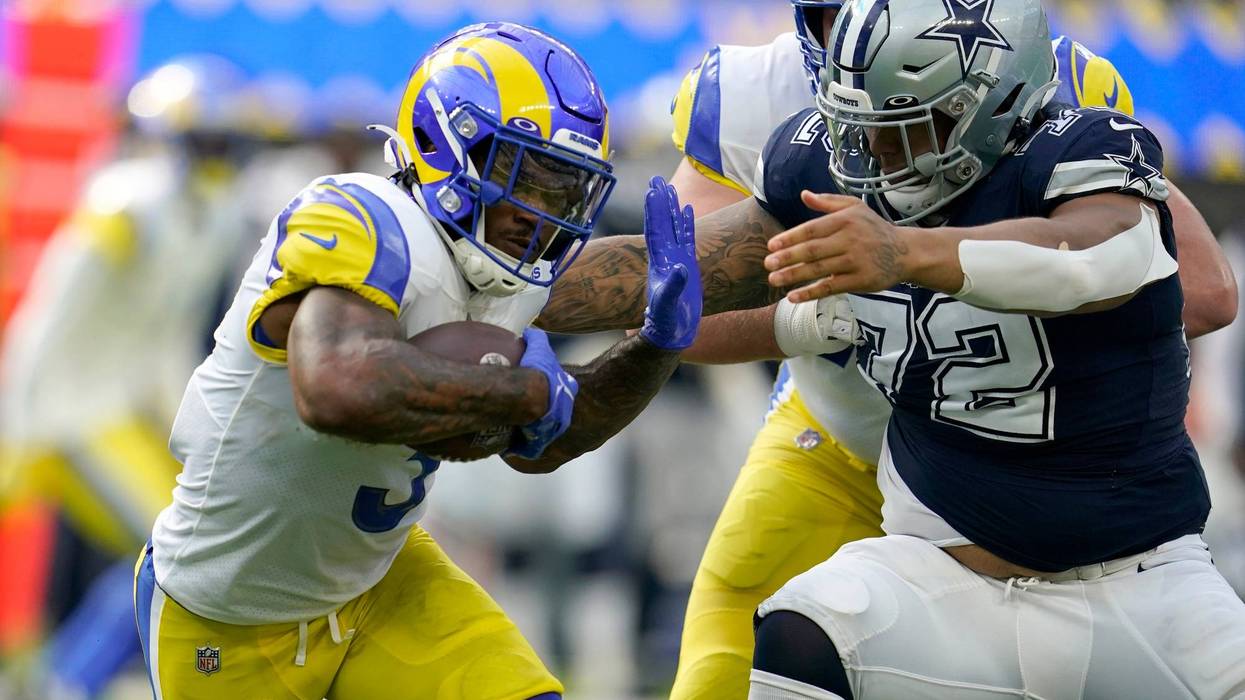 Rams RB Akers not with team; McVay: 'uncharted territory'