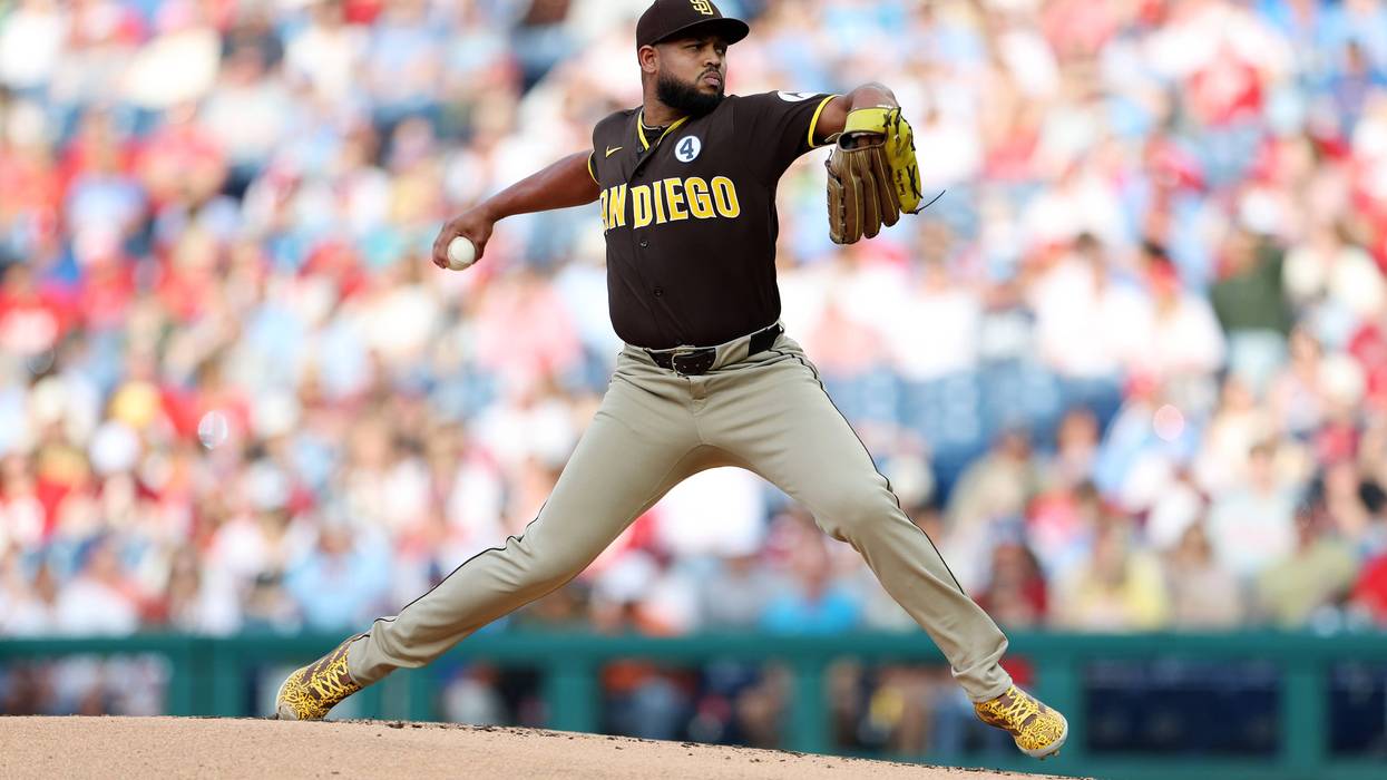 Phillies top Padres 3-2