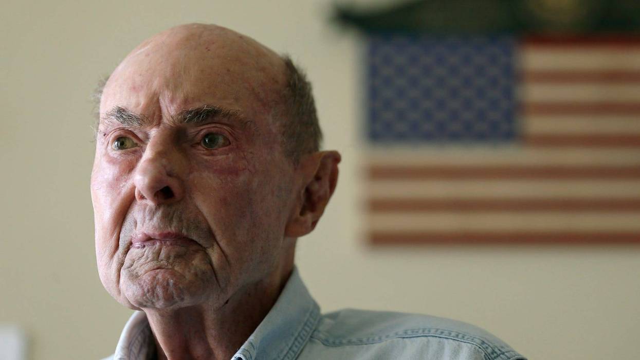 Ray Lambert, D-Day survivor, WWII torch bearer, dies at 100