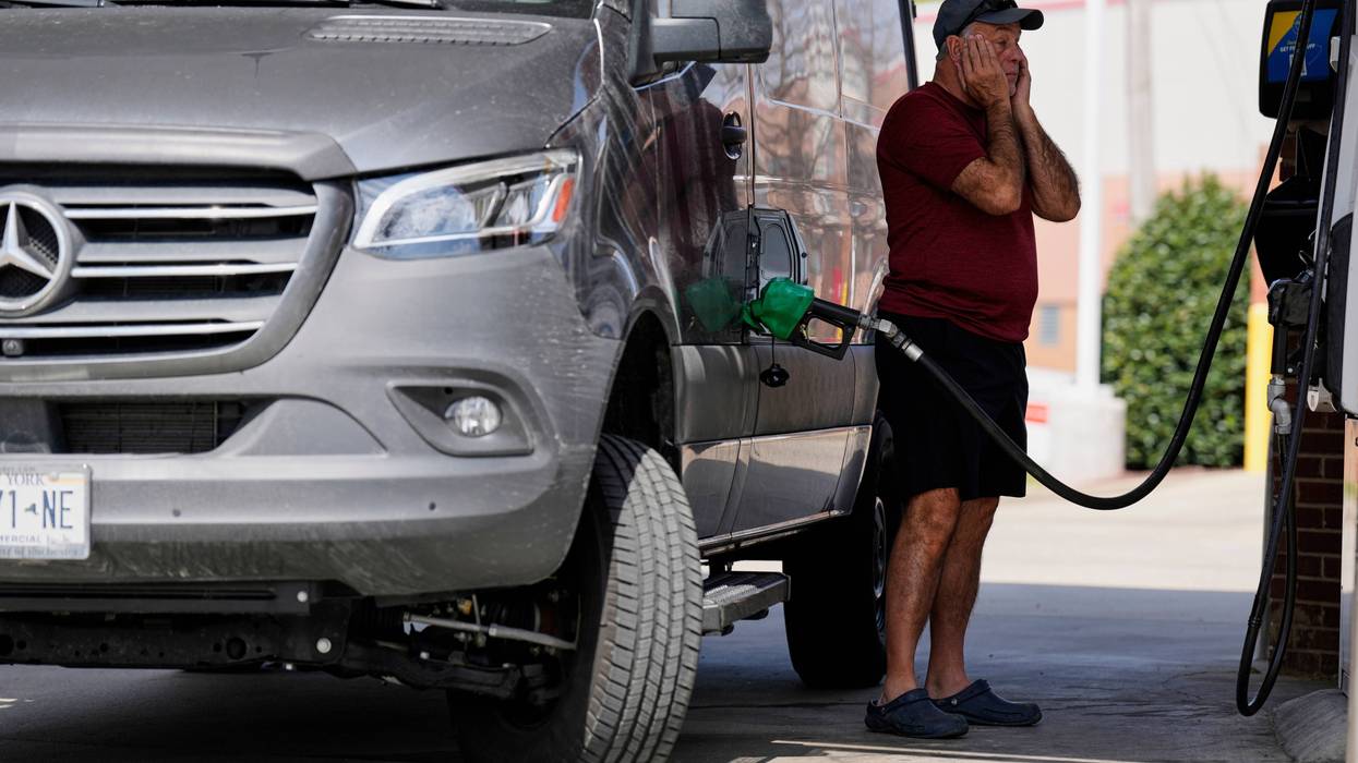 US consumer confidence inches up despite soaring gas prices brought on by war in Iran