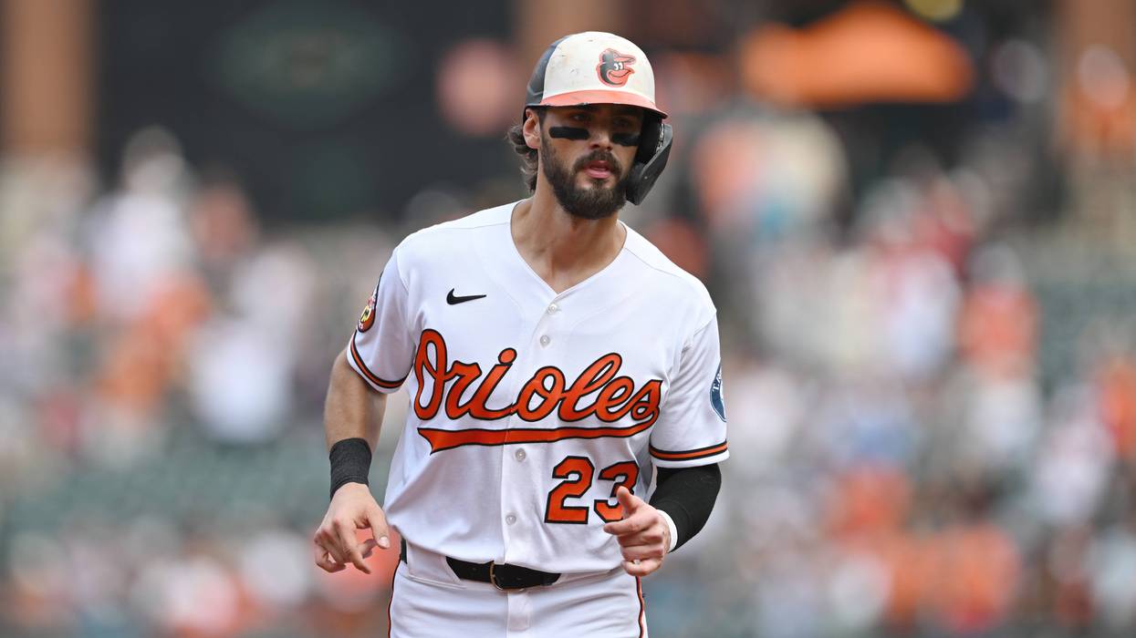 REALES-ORIOLES PELEA