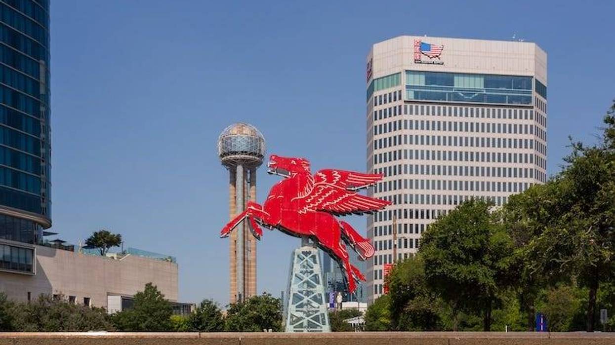Red Pegasus in downtown Dallas