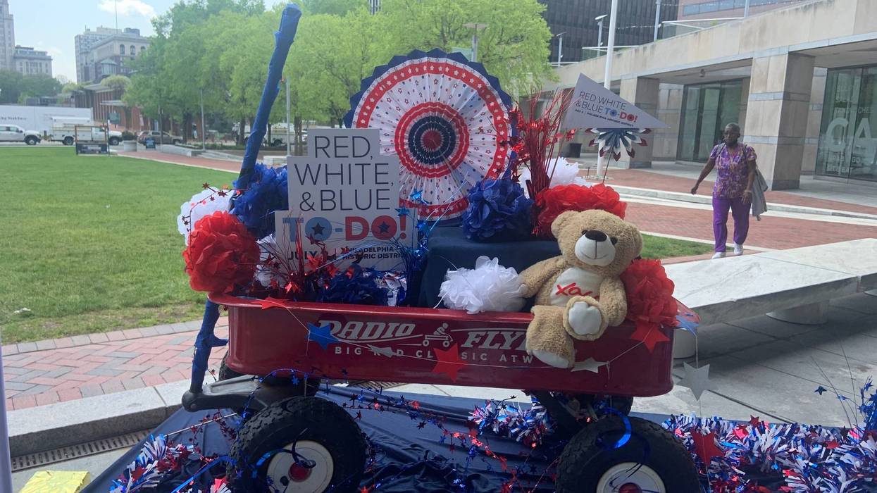 Red, white and blue to do wagon