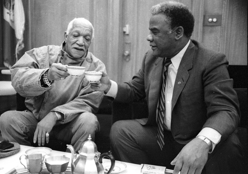 Redd Foxx and Harold Washington have tea