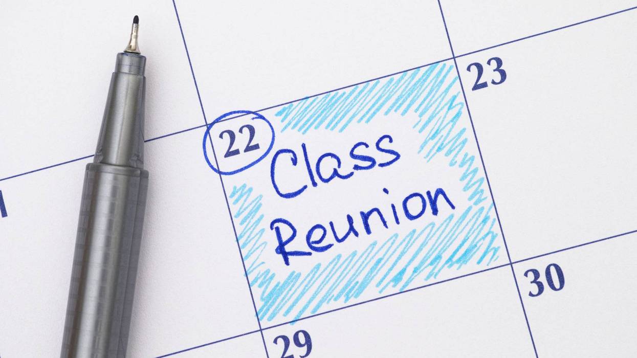 Reminder Class Reunion in calendar with pen