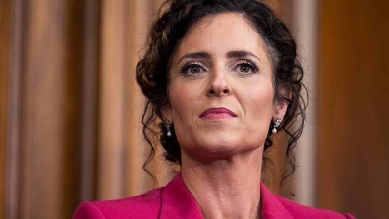 Julia Letlow’s post-NDA investments in Meta carry an ethically crooked stench. We need to reform this area of our government.