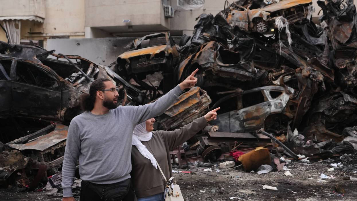 Hopes rise for renewed talks as US military says Iran blockade is in force