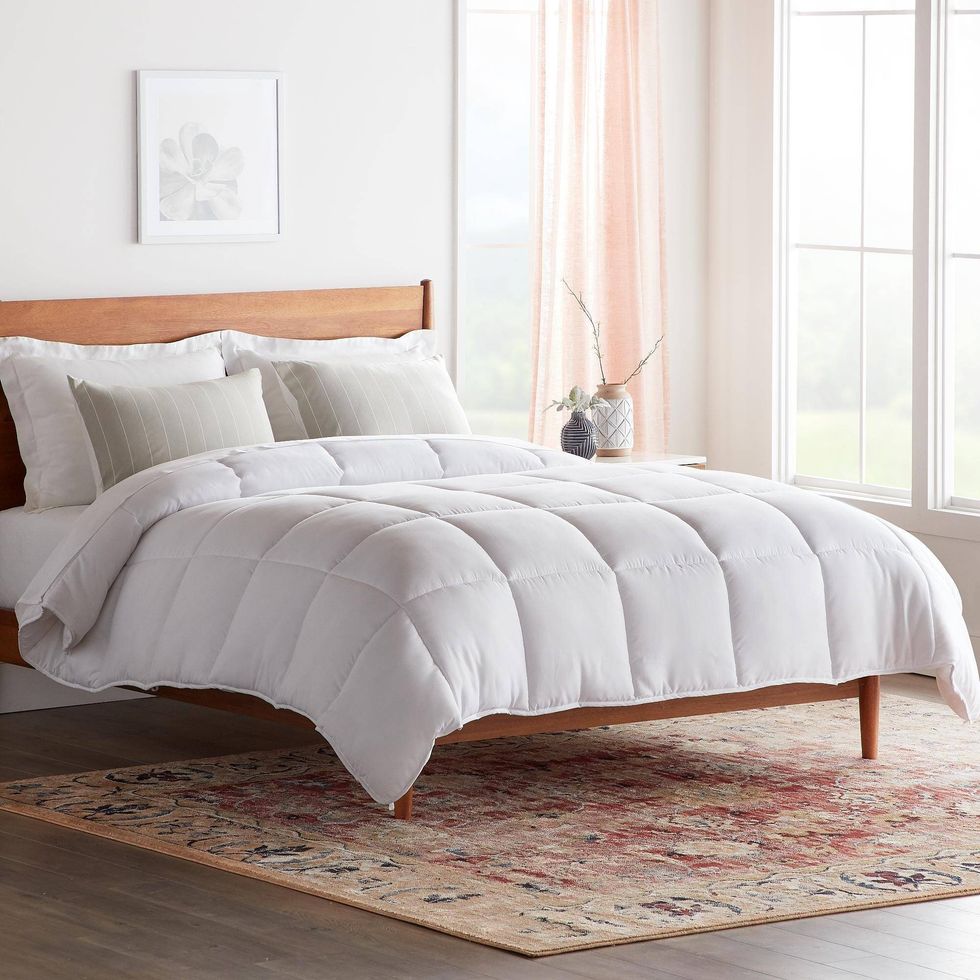 Rest Haven Hypoallergenic Down Alternative Comforter