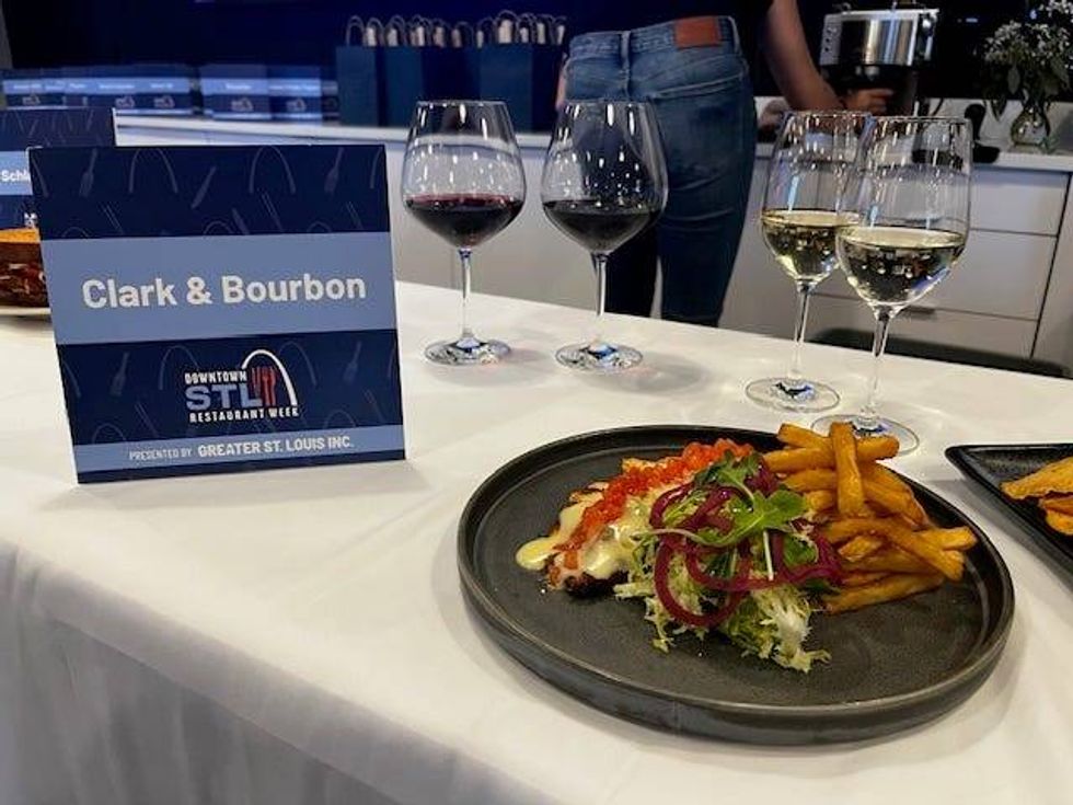 Restaurants show off their dishes at Downtown Restaurant Week kickoff