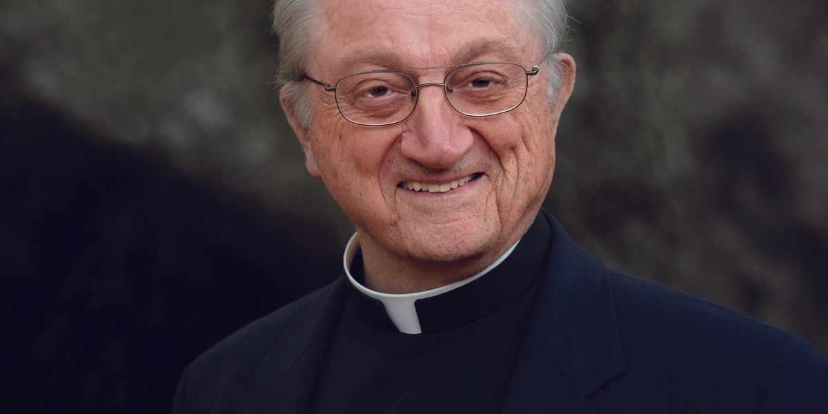 Longest-serving Loyola president Rev. James Carter dies at 89