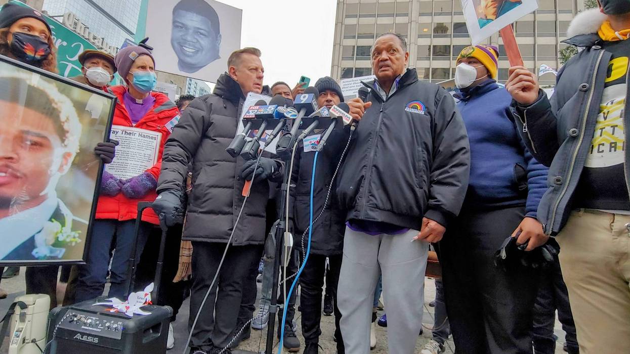 Pfleger reinstated after abuse investigation