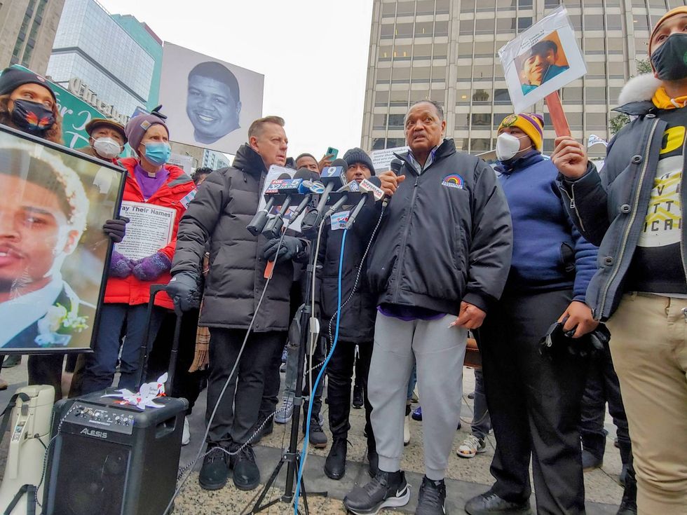 Pfleger reinstated after abuse investigation