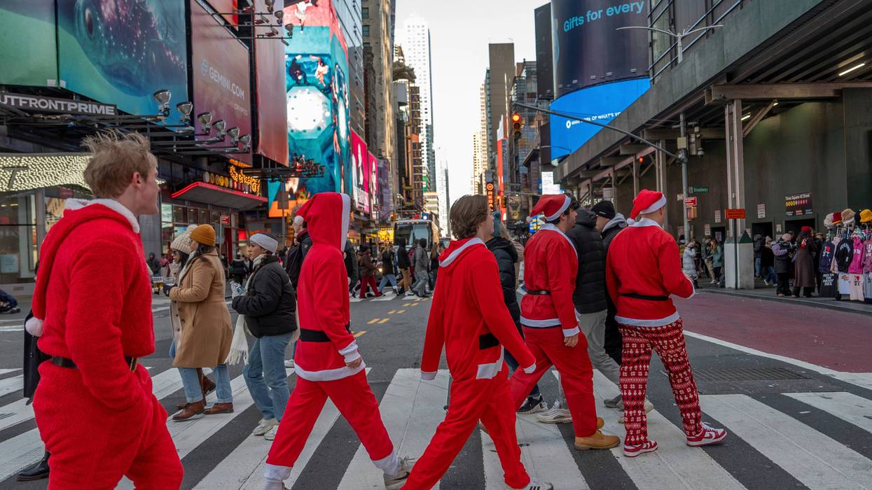 Popular NYC SantaCon charity fundraiser was more con than Claus, authorities say