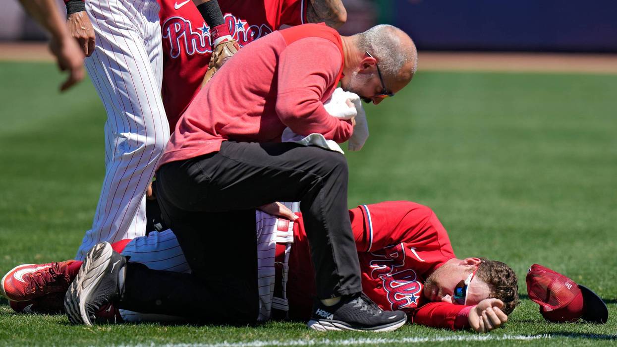 Rhys Hoskins injured on field