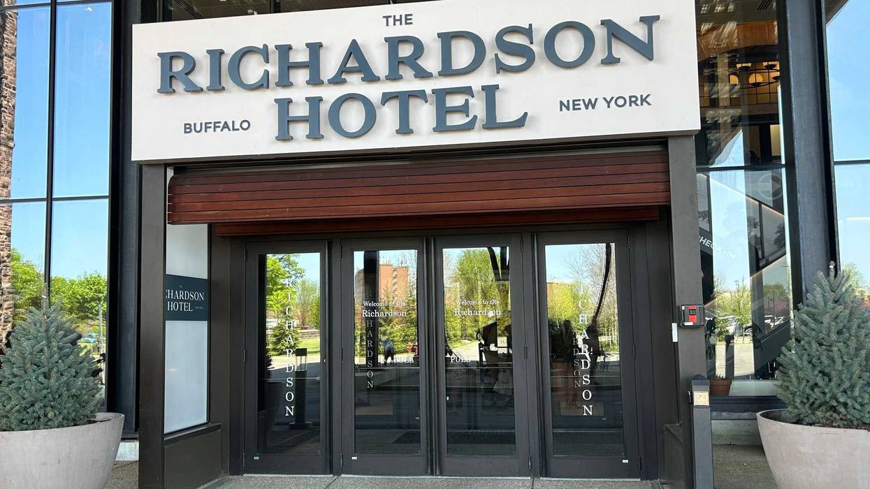 Richardson Hotel operations transfers to board of directors
