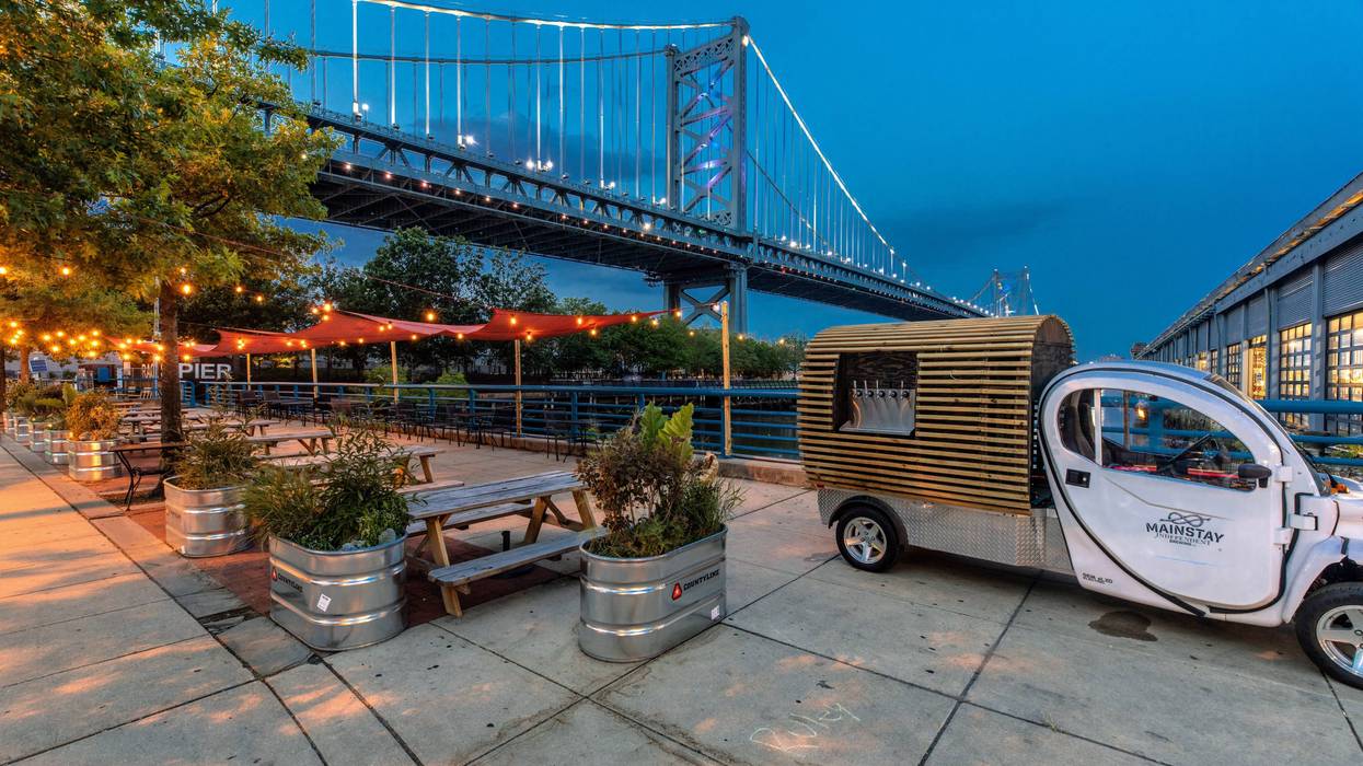 River Beer Garden at Race Street Pier