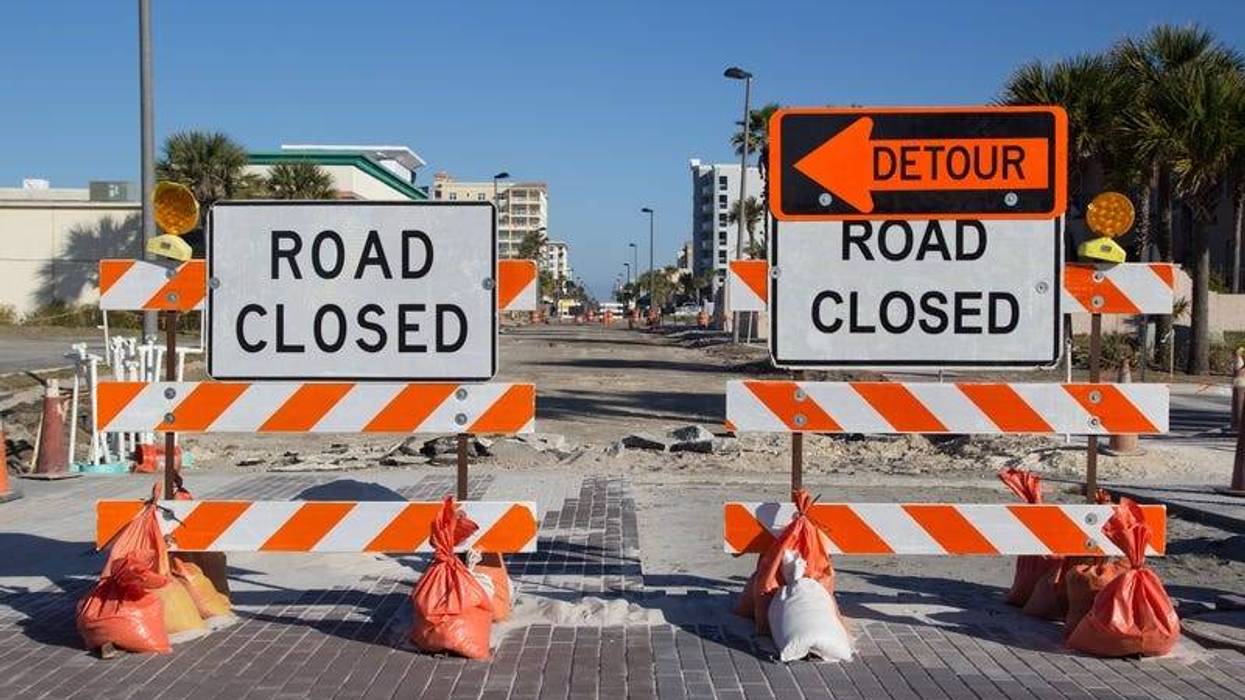 Road Closed, Traffic