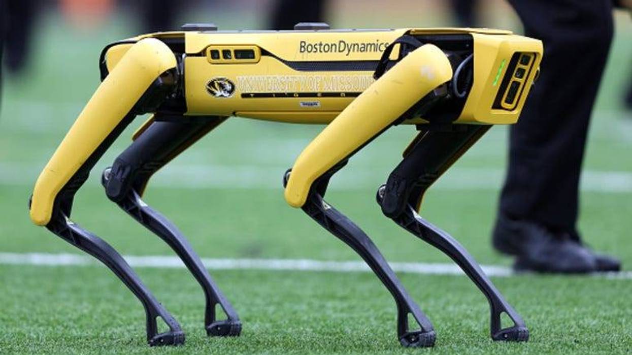 Robot