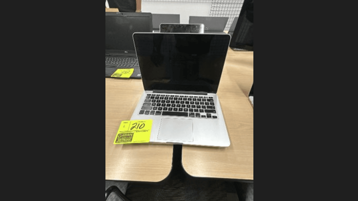Rue21 auction computer