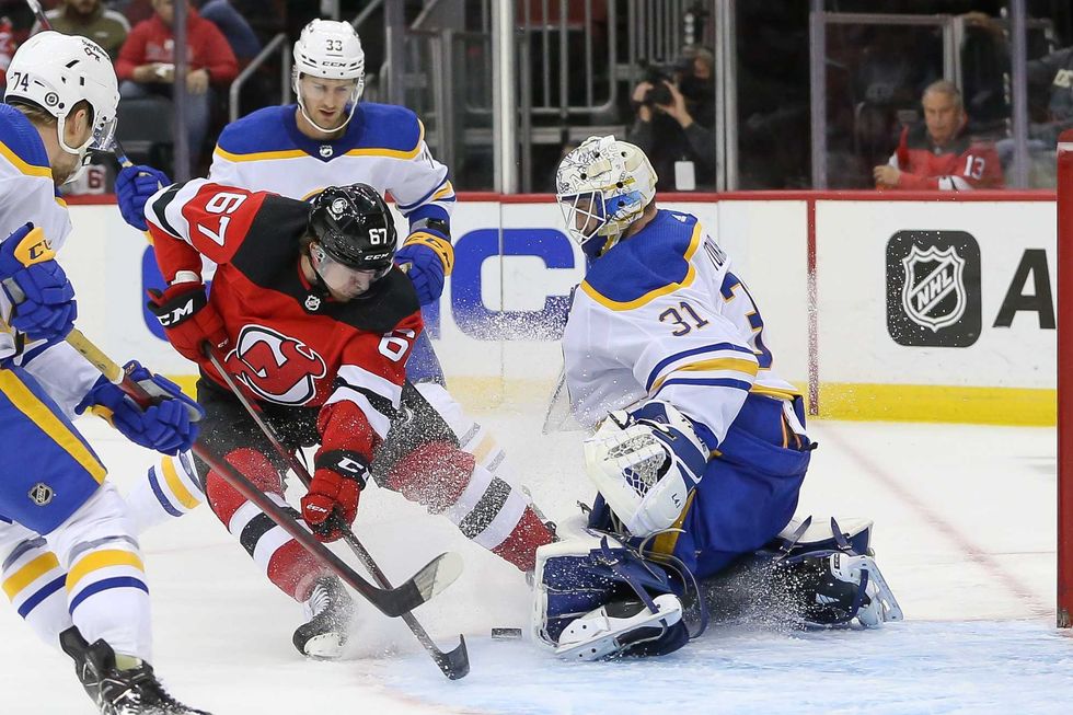 Sabres-Devils