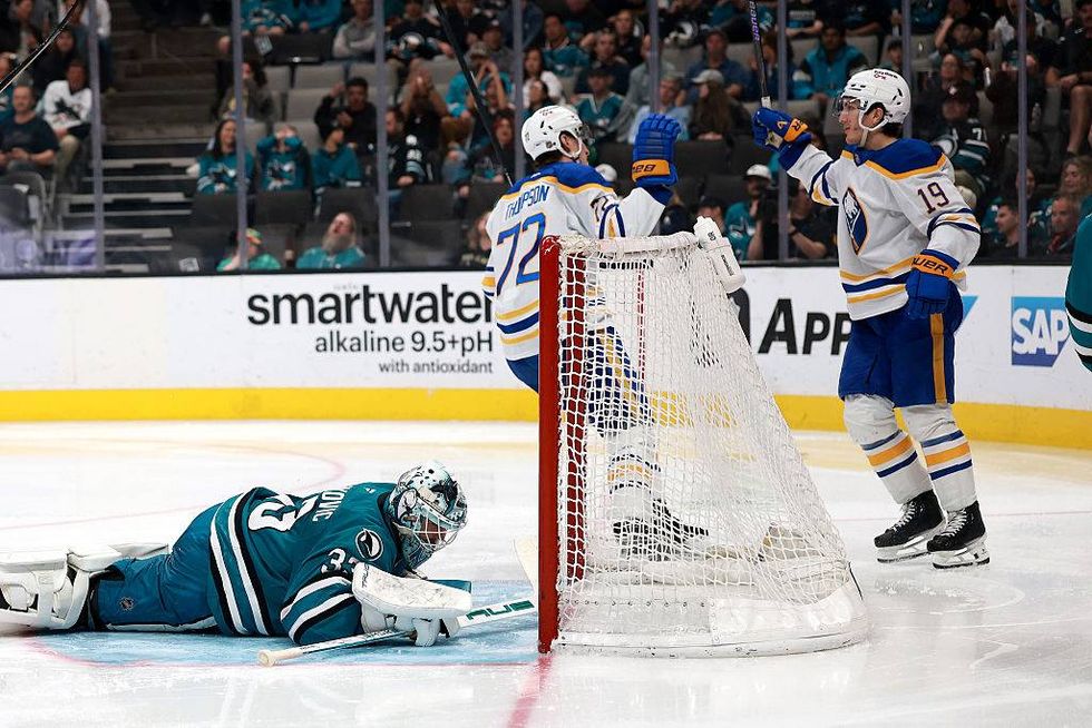 Sabres-Sharks