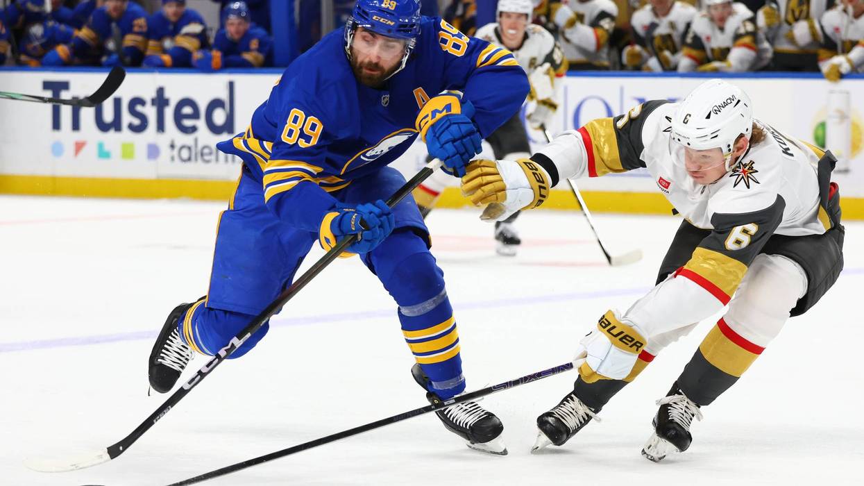 Sabres Tuch Hockey 611